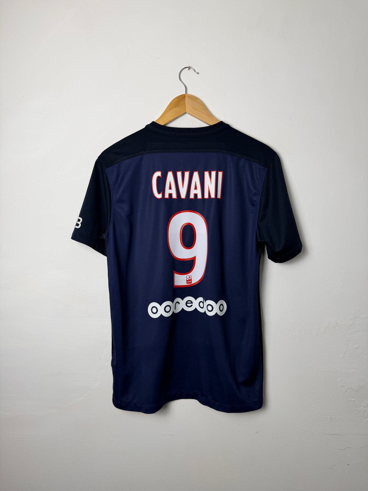 Edinson Cavani PSG 2015-16 home football shirt (M)