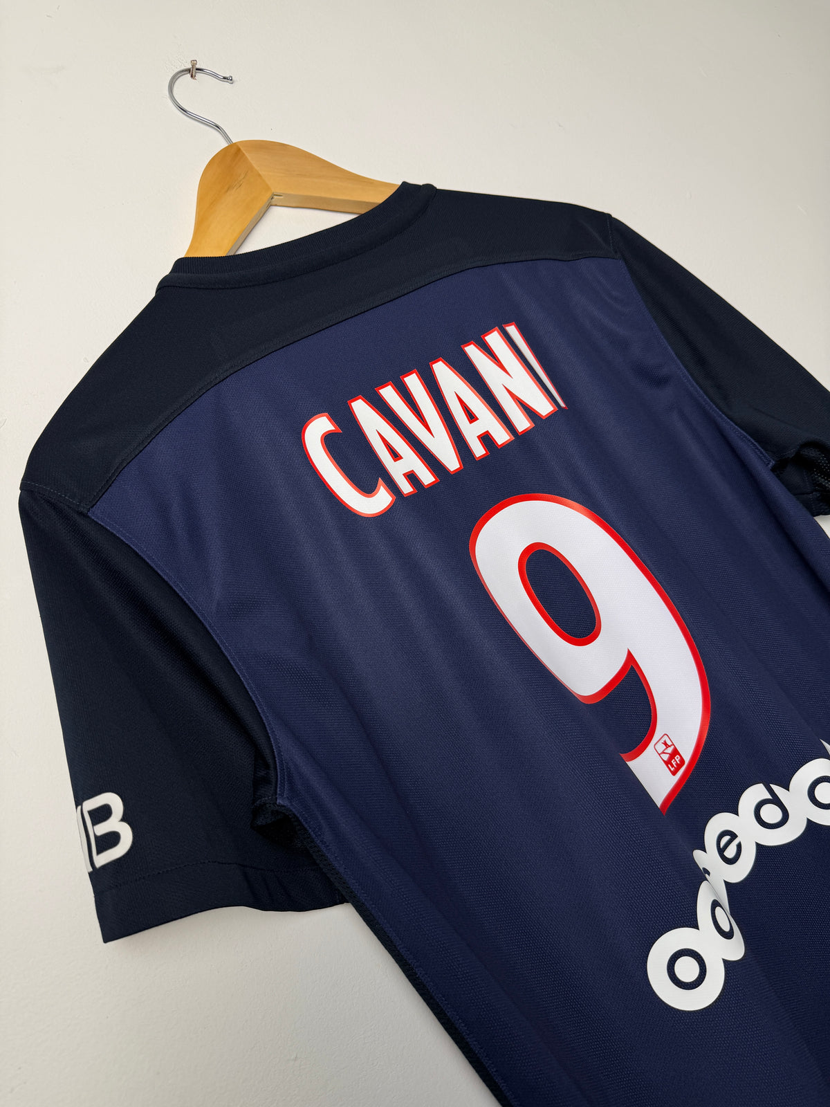 Edinson Cavani PSG 2015-16 home football shirt (M)