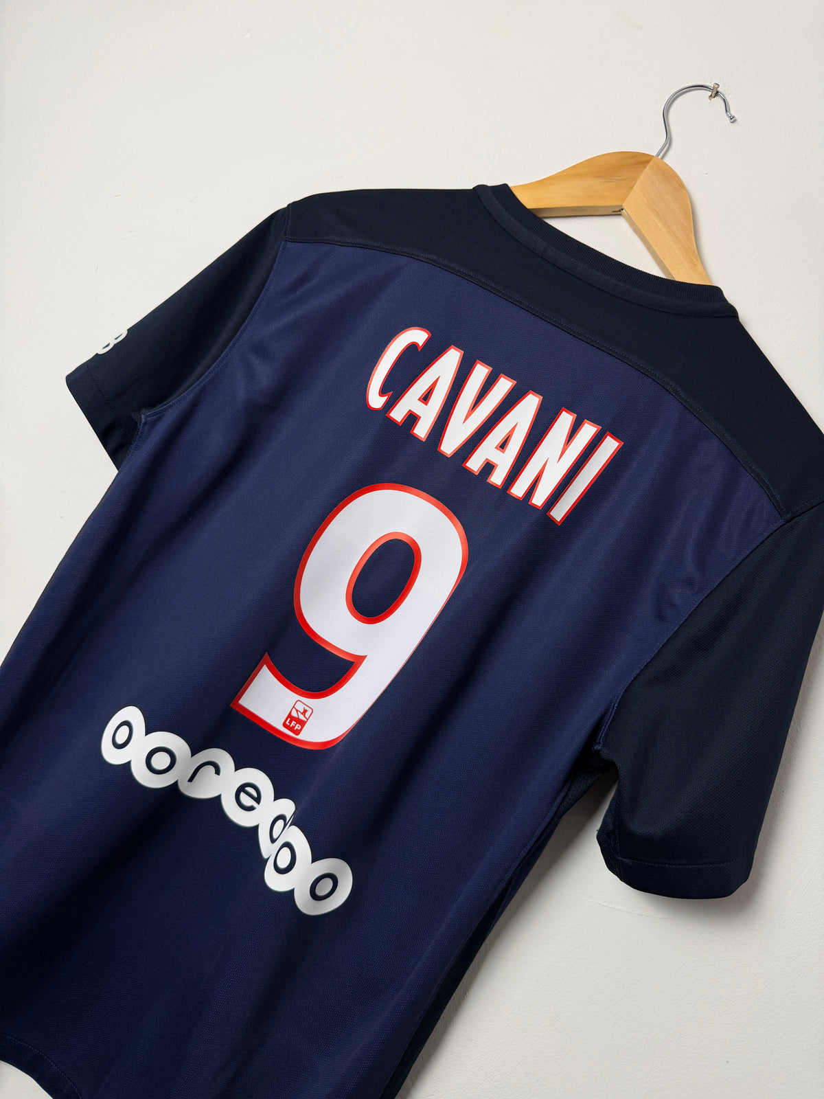 Edinson Cavani PSG 2015-16 home football shirt (M)