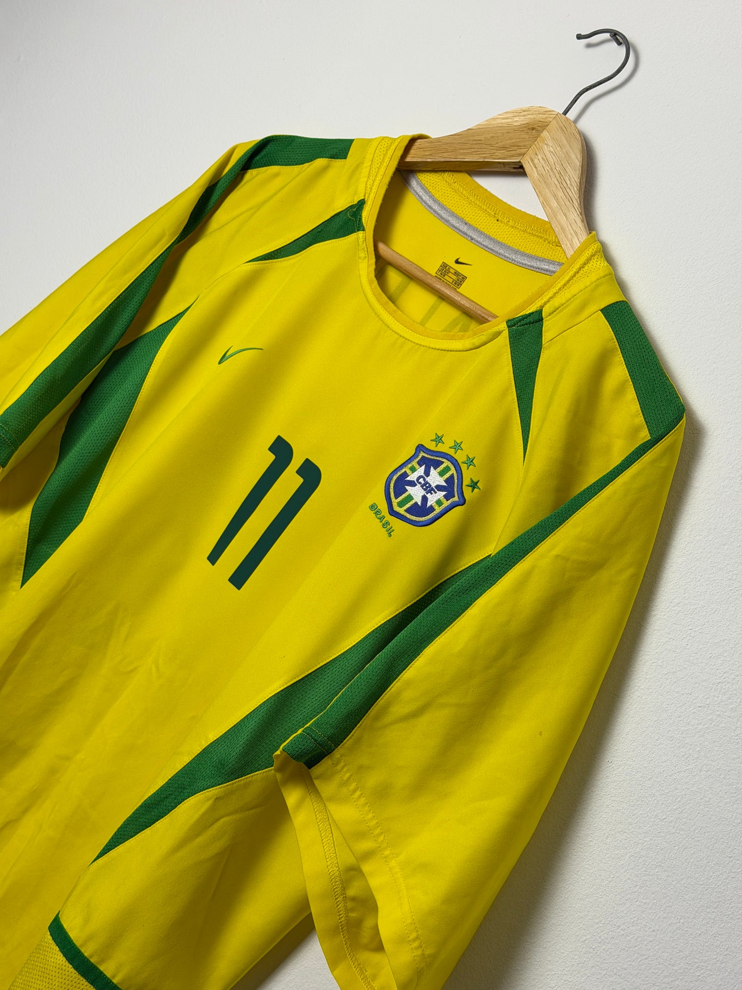 Ronaldinho Brazil 2002 World Cup home football shirt (XL)