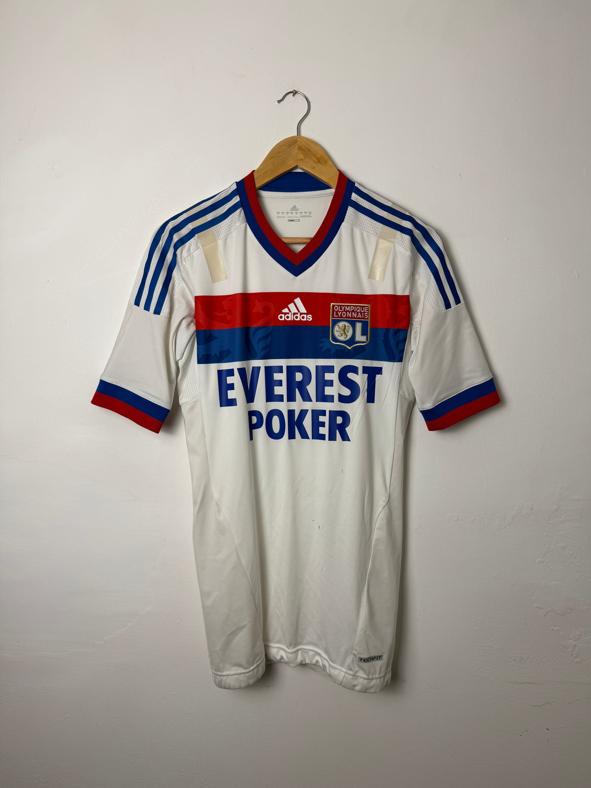 Alexandre Lacazette Olympique Lyonnais Techfit 2011-12 home football shirt (M)