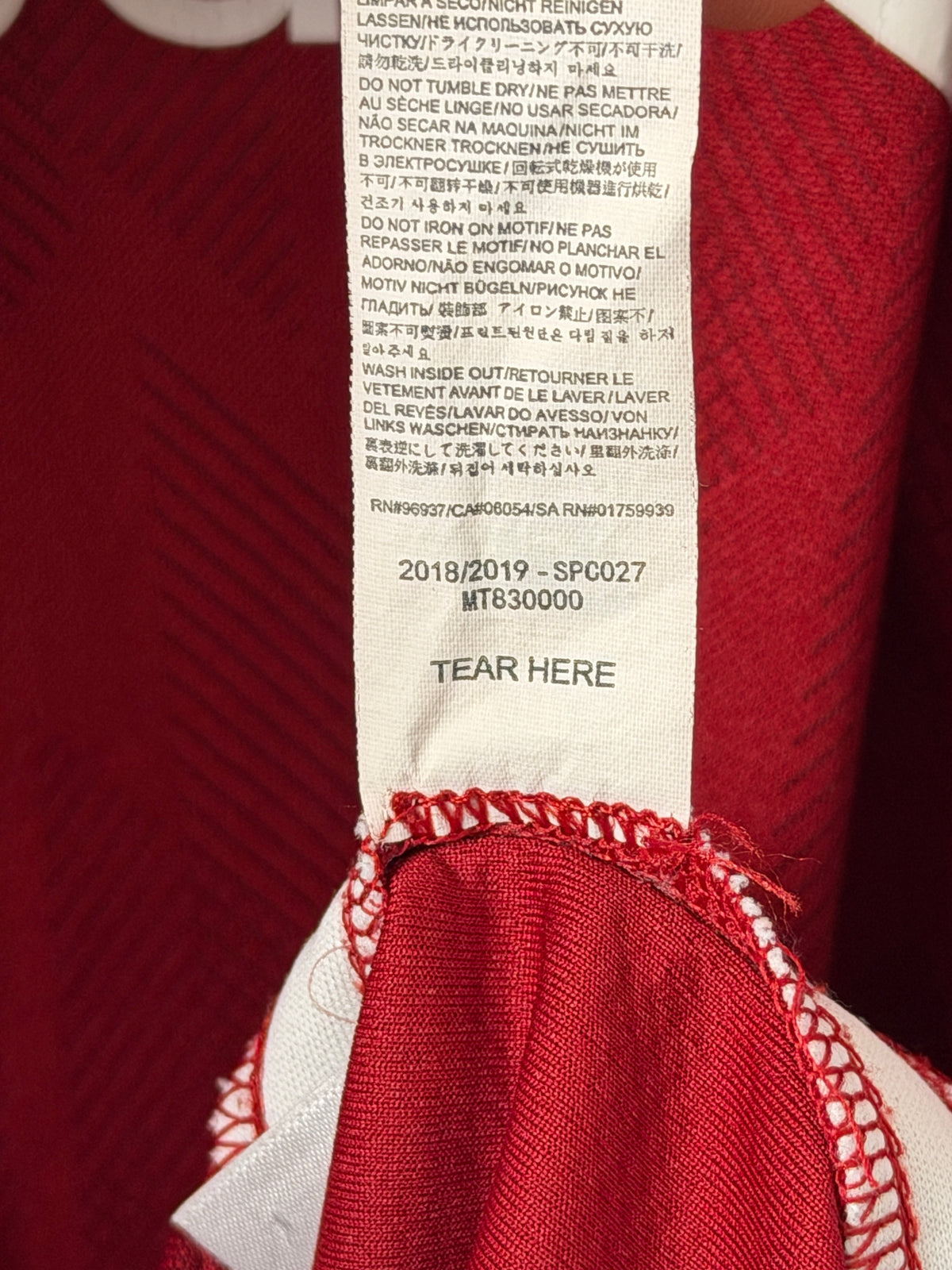 Mohamed Salah Liverpool FC 2018-19 home football shirt (M)