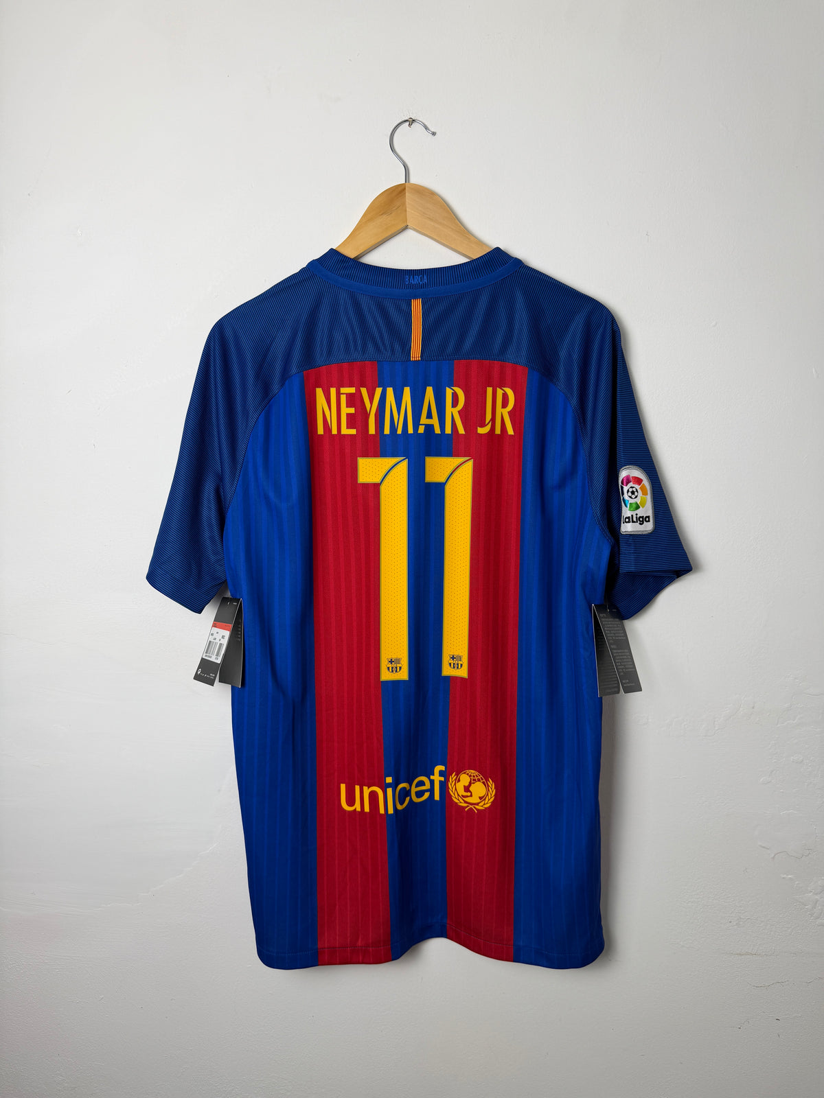Neymar JR FC Barcelona 2016-17 home football shirt (L)