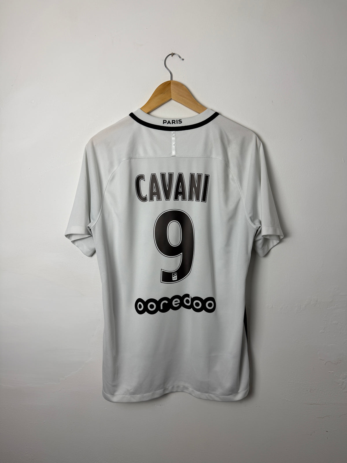 Edinson Cavani PSG 2016-17 third football shirt (L)