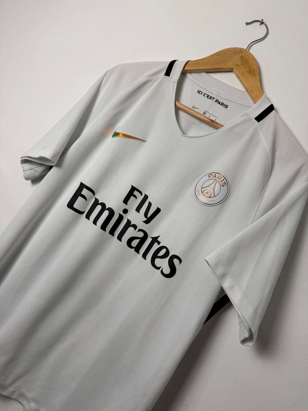 Edinson Cavani PSG 2016-17 third football shirt (L)