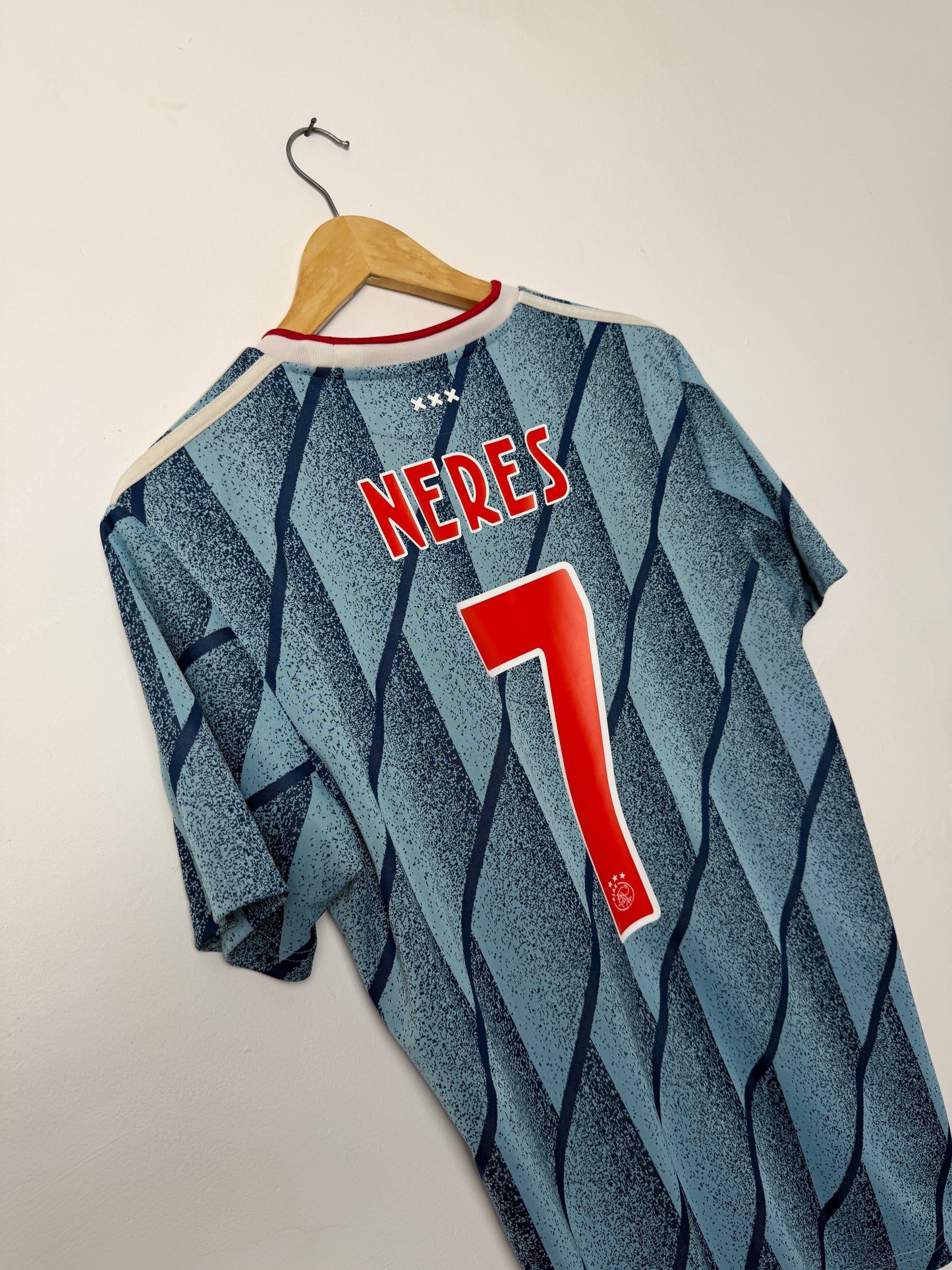 David Neres AFC Ajax 2020-21 away football shirt (M)