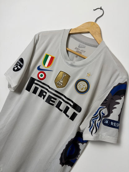 Wesley Sneijder Inter Milan 2010-11 away football shirt (M)