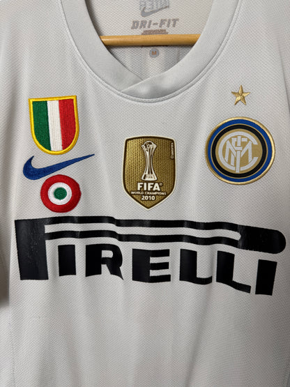 Wesley Sneijder Inter Milan 2010-11 away football shirt (M)
