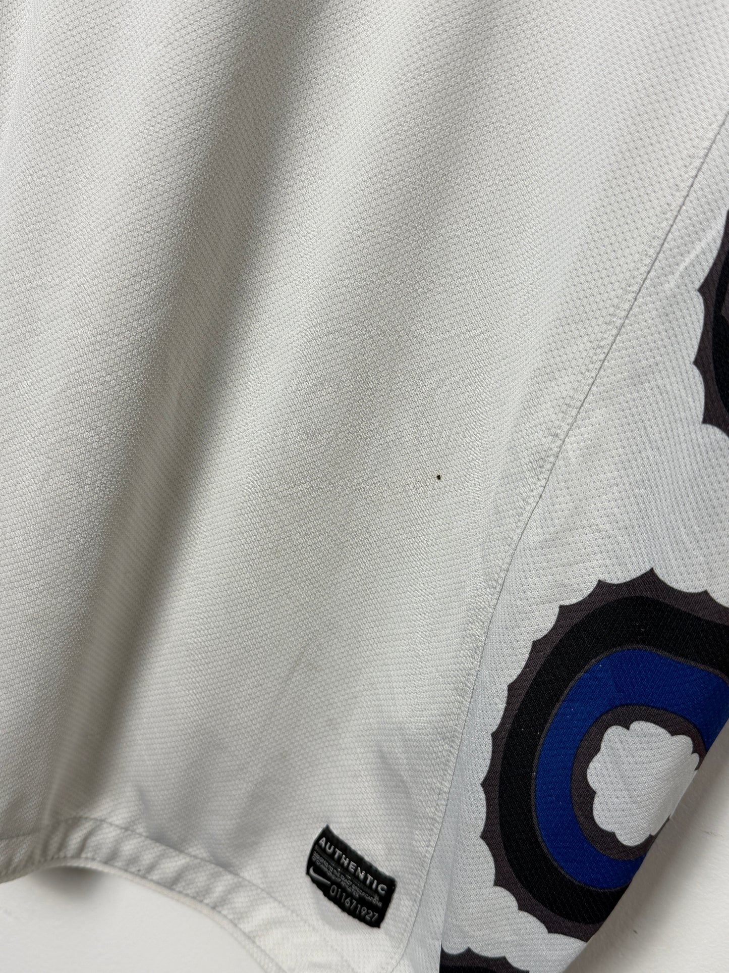 Wesley Sneijder Inter Milan 2010-11 away football shirt (M)