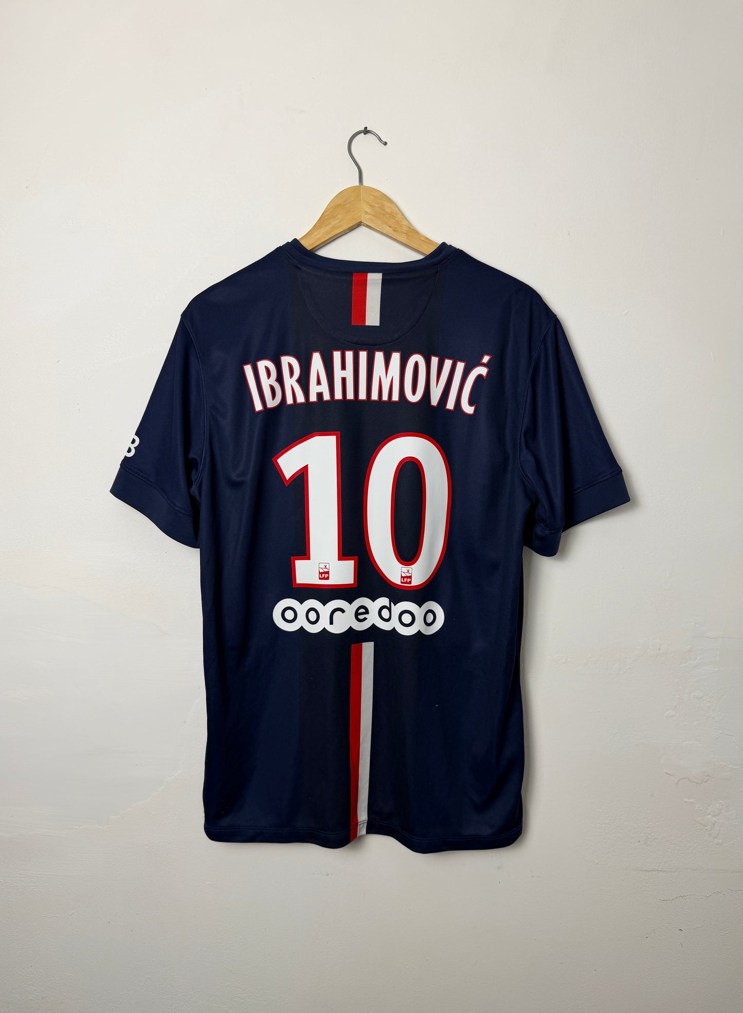 Zlatan Ibrahimovic PSG 2014-15 home football shirt (L)
