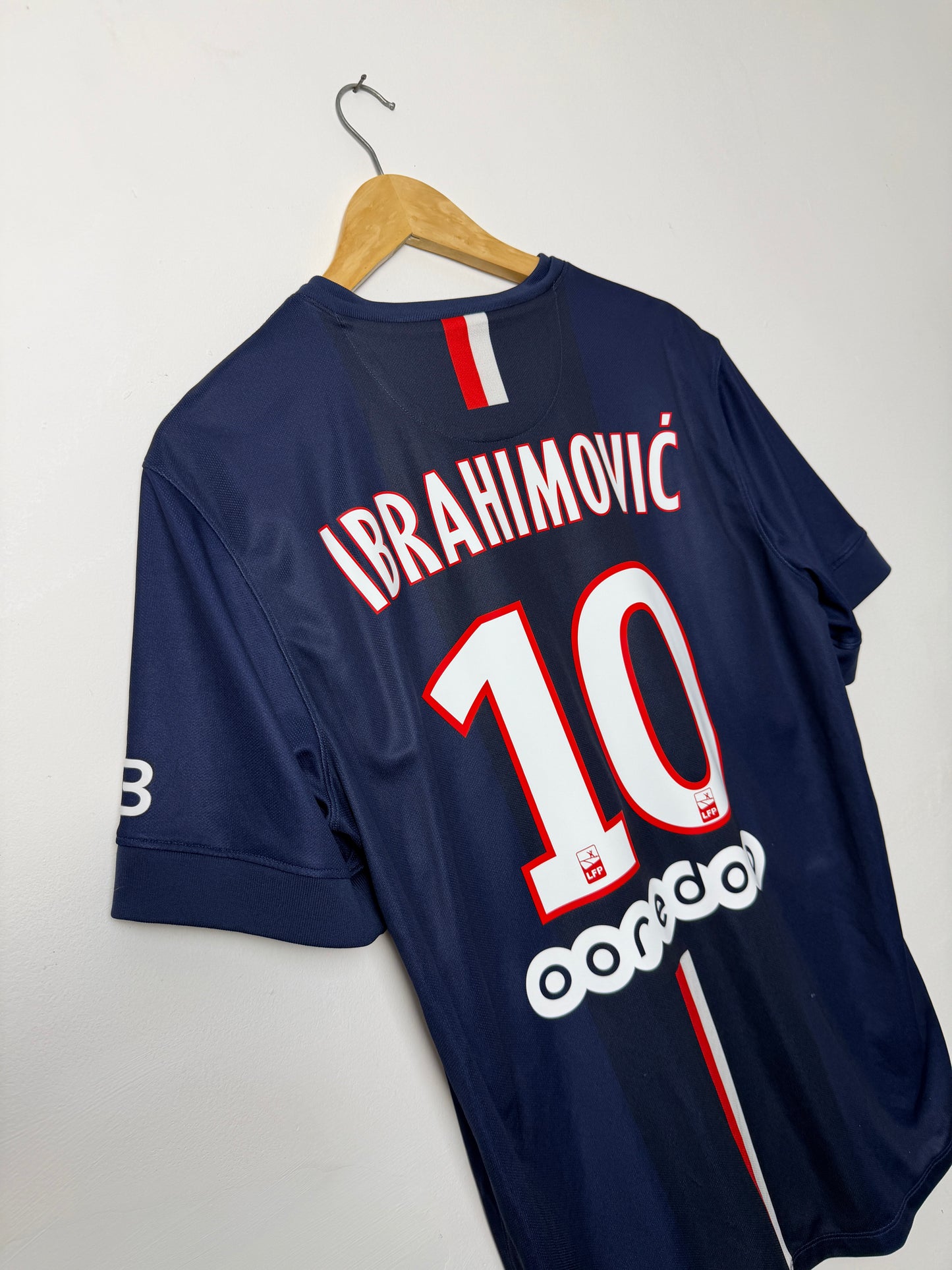 Zlatan Ibrahimovic PSG 2014-15 home football shirt (L)