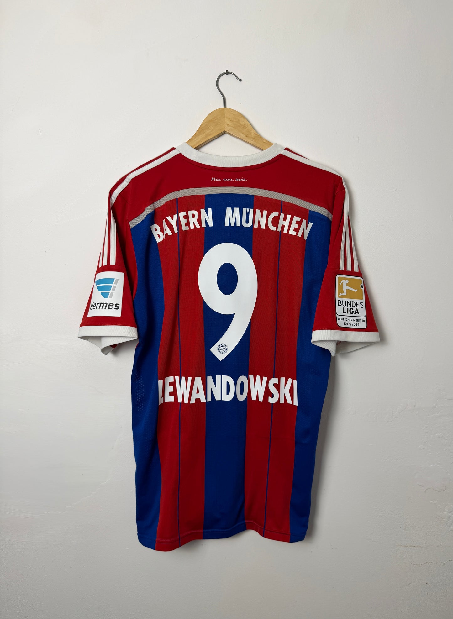 Robert Lewandowski FC Bayern Munich 2014-15 home football shirt (L)