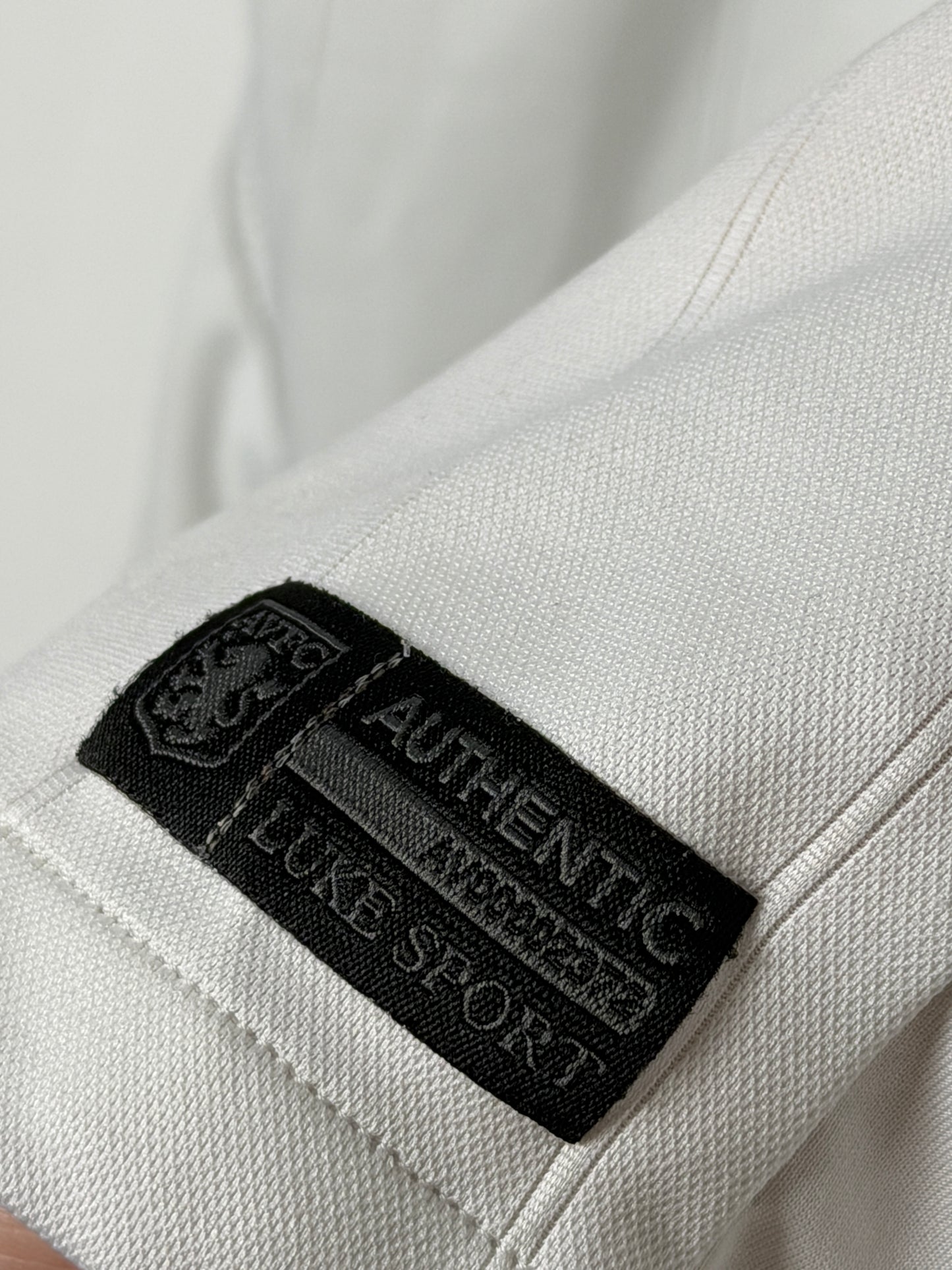 Aston Villa U21 2018-19 away football shirt (M)