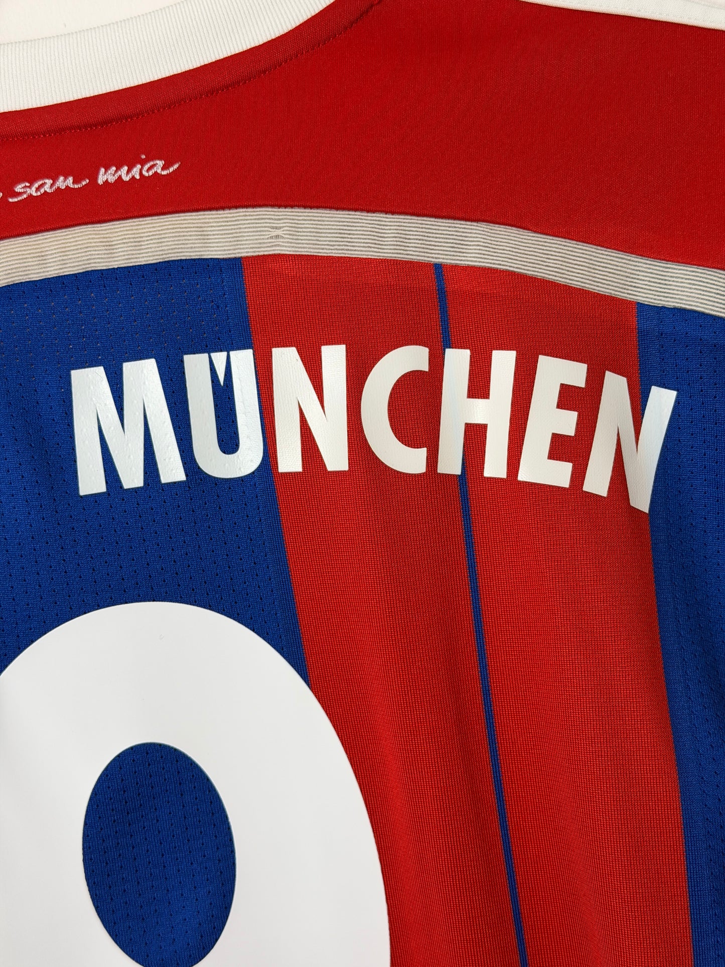 Robert Lewandowski FC Bayern Munich 2014-15 home football shirt (L)
