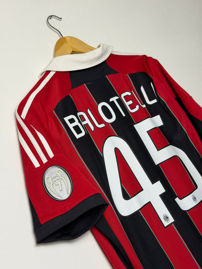 Mario Balotelli AC Milan 2012-13 home football shirt (M)