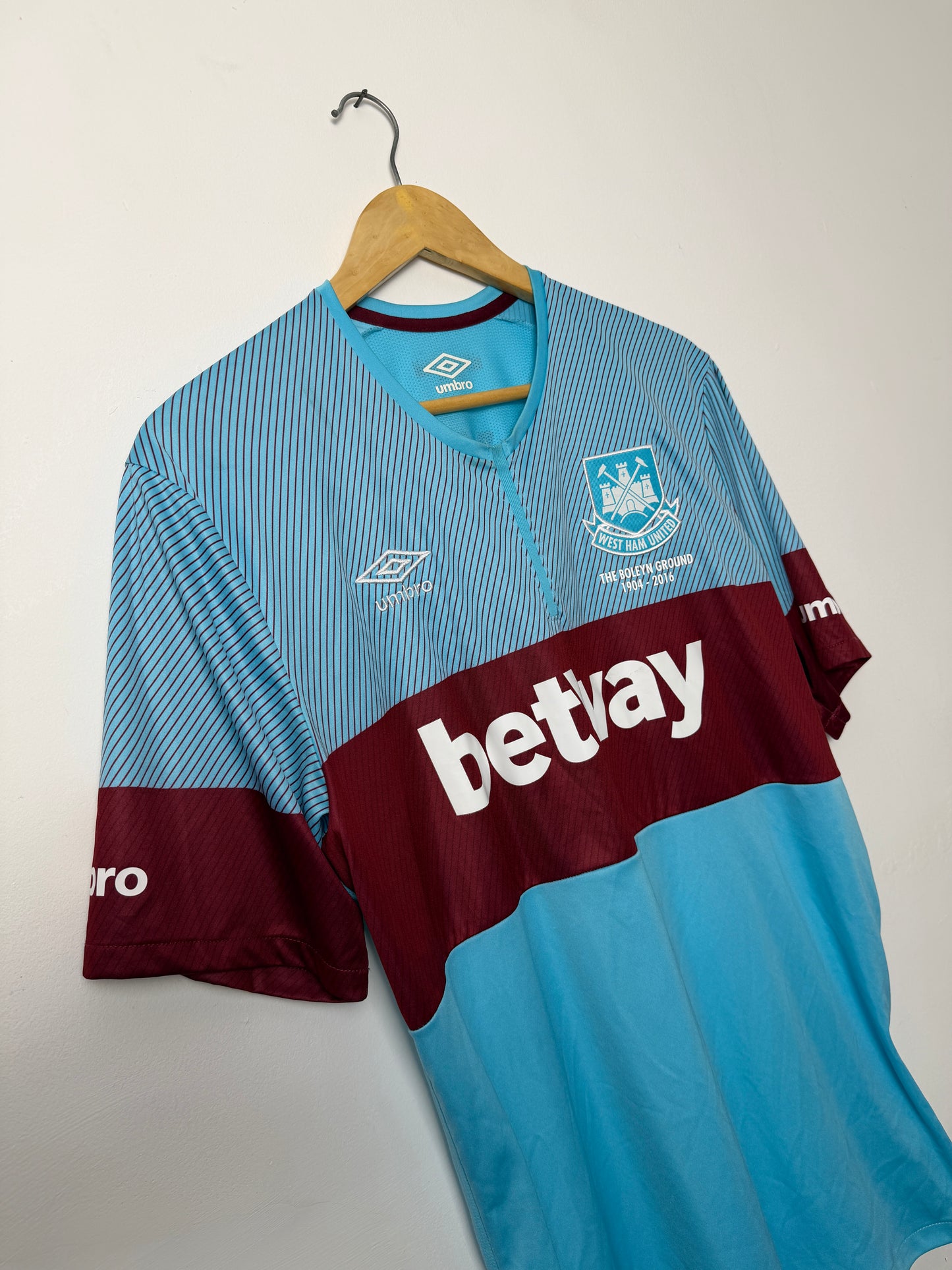 Dimitri Payet West Ham 2015-16 away football shirt (L)
