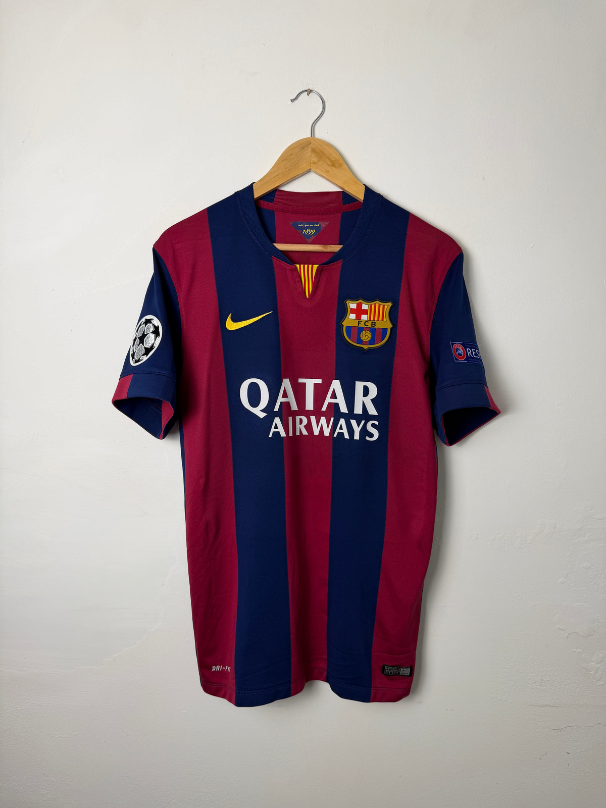 Lionel Messi FC Barcelona 2014-15 home football shirt (M)