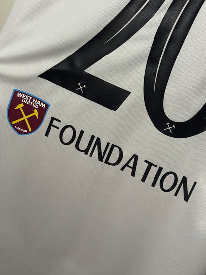 Jarrod Bowen West Ham United 2022-23 final edition third football shirt (L)