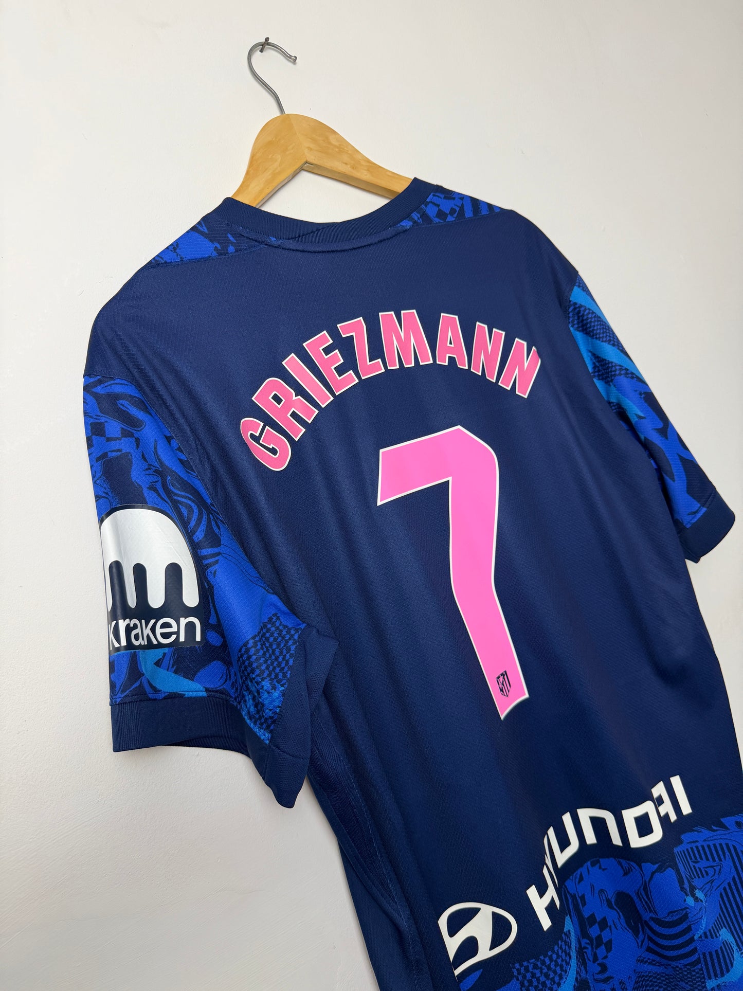 Antoine Griezmann Atletico Madrid 2024-25 third football shirt (XL)