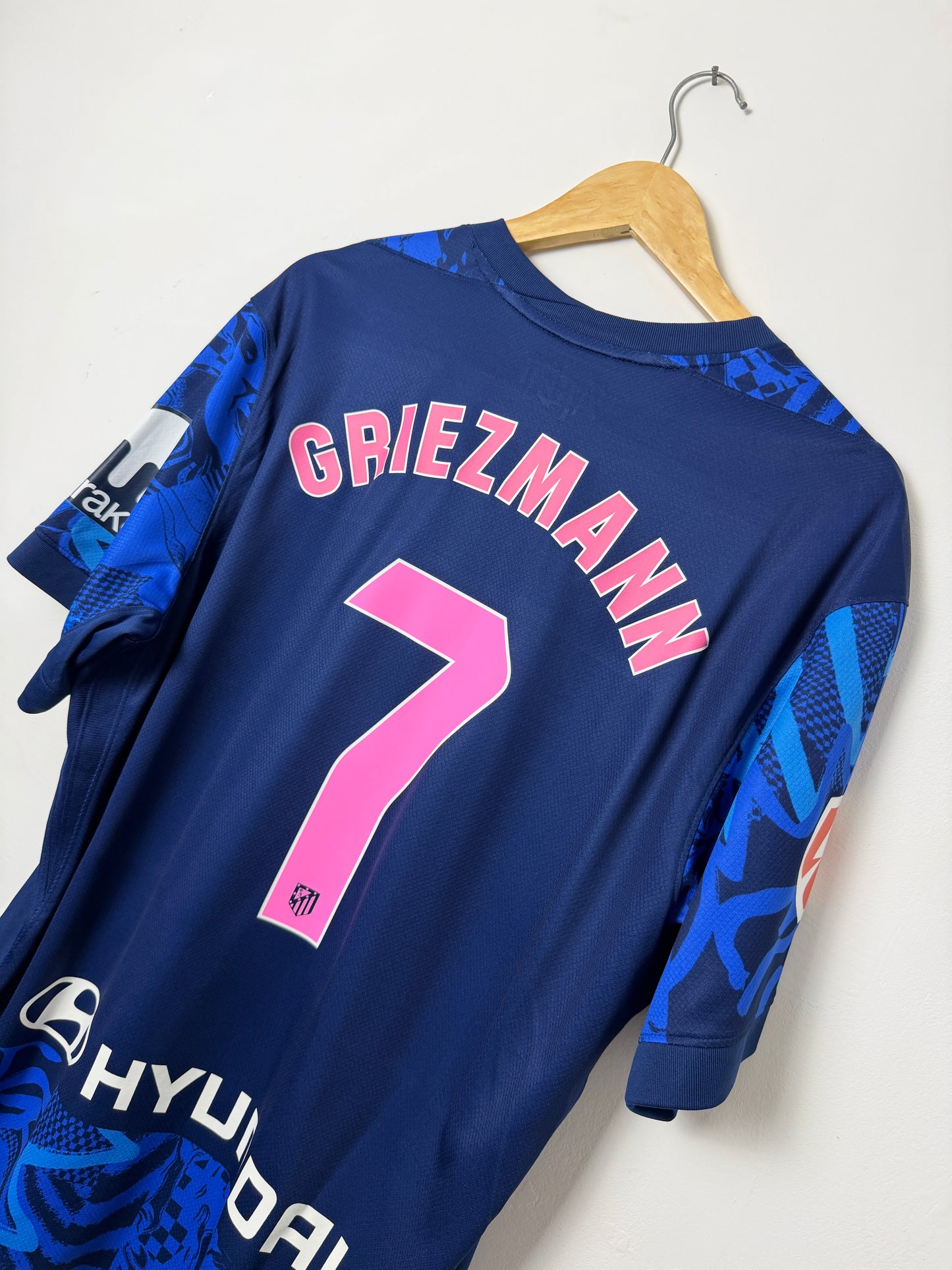 Antoine Griezmann Atletico Madrid 2024-25 third football shirt (XL)