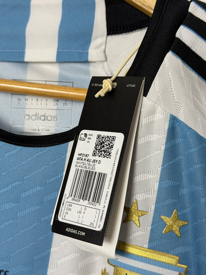 Lionel Messi Argentina 2022 World Cup final home football shirt (L)