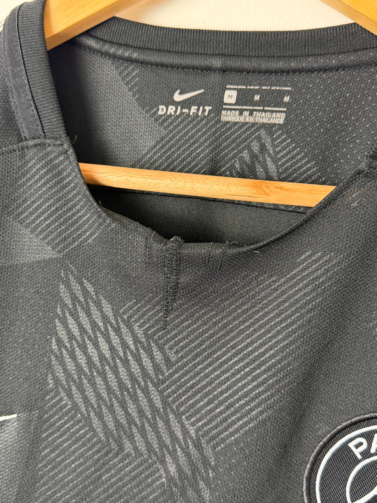 Neymar JR PSG 2017-18 third football shirt (M)