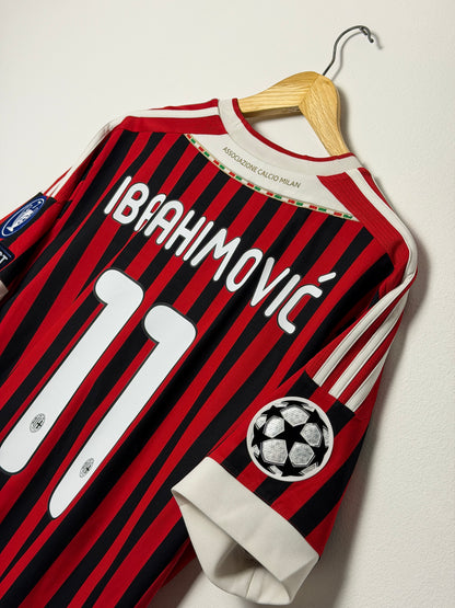 Zlatan Ibrahimovic AC Milan 2011-12 home football shirt (L)