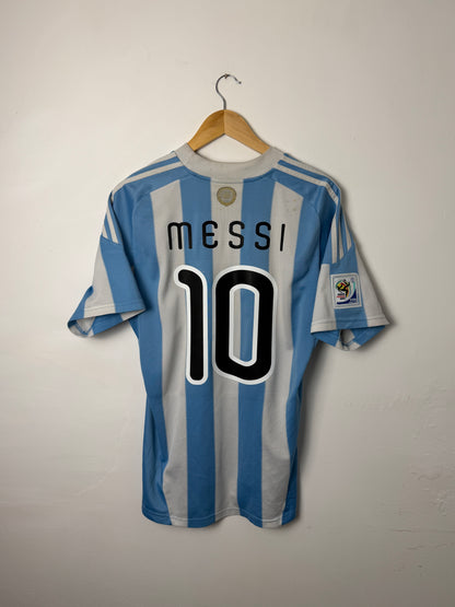 Lionel Messi Argentina 2010 World Cup home football shirt (M)