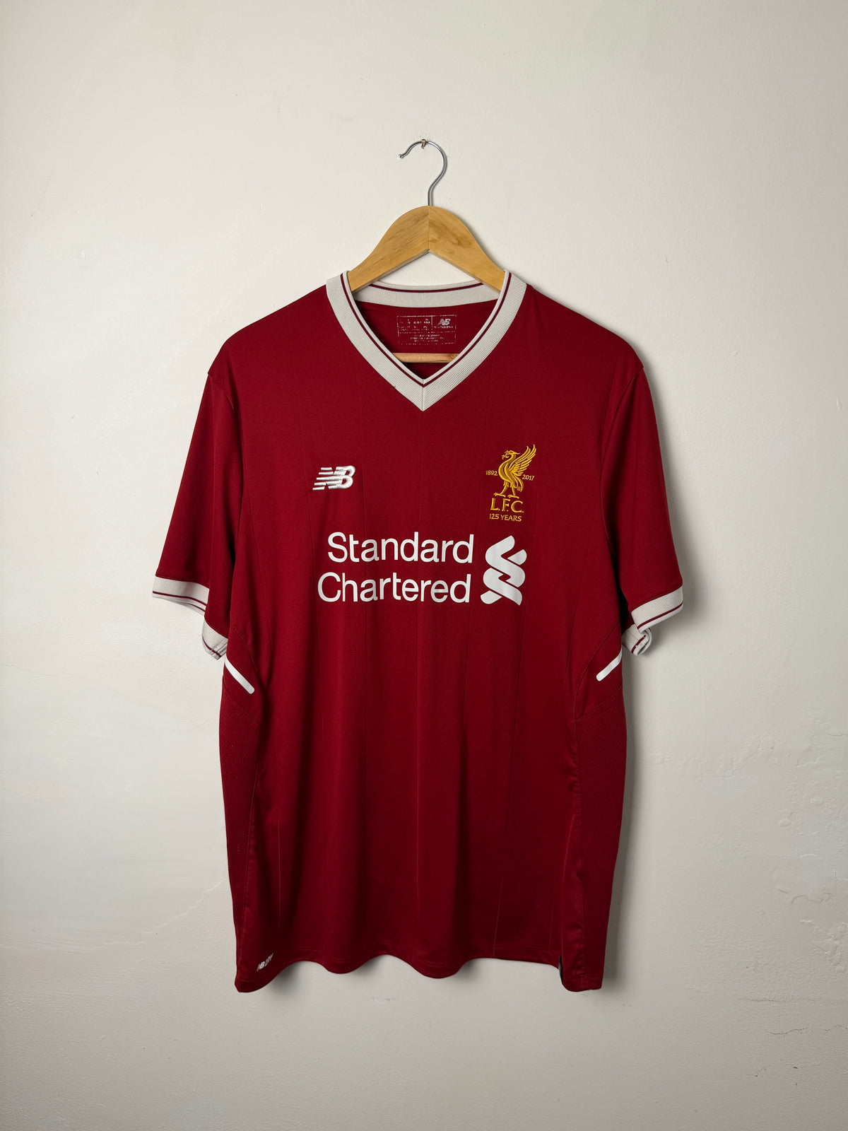 Sadio Mane Liverpool FC 2017-18 home football shirt (L)