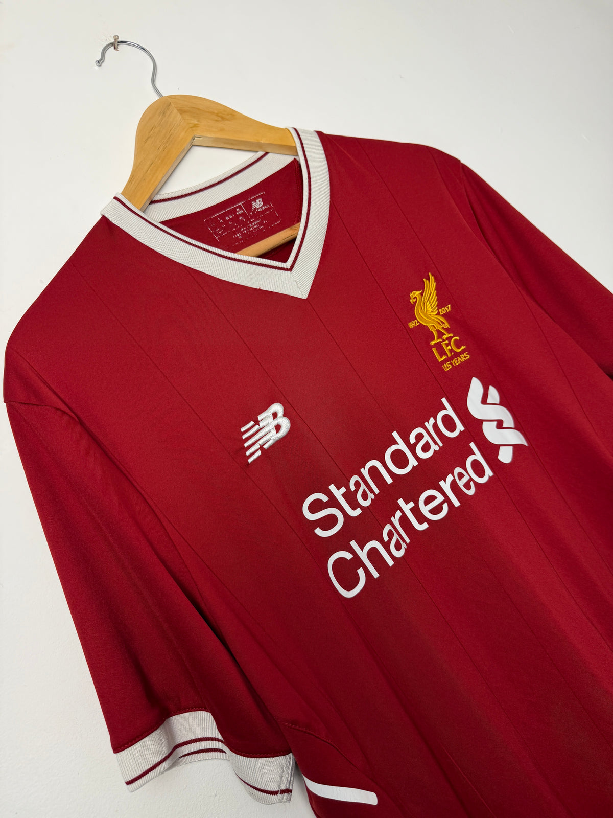 Sadio Mane Liverpool FC 2017-18 home football shirt (L)