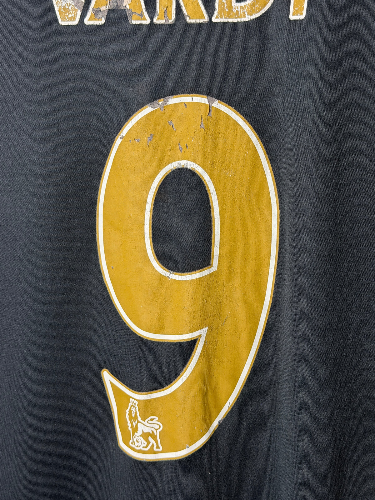 Jamie Vardy Leicester City FC 2015-16 away football shirt (L)