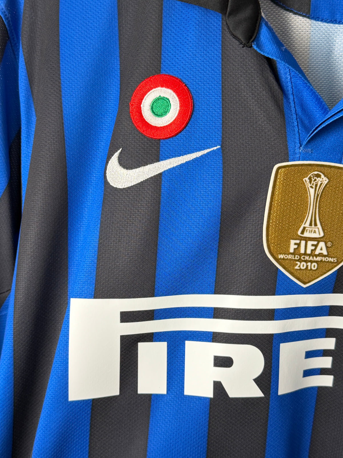 Phillipe Coutinho Inter Milan 2011-12 home football shirt (XL)