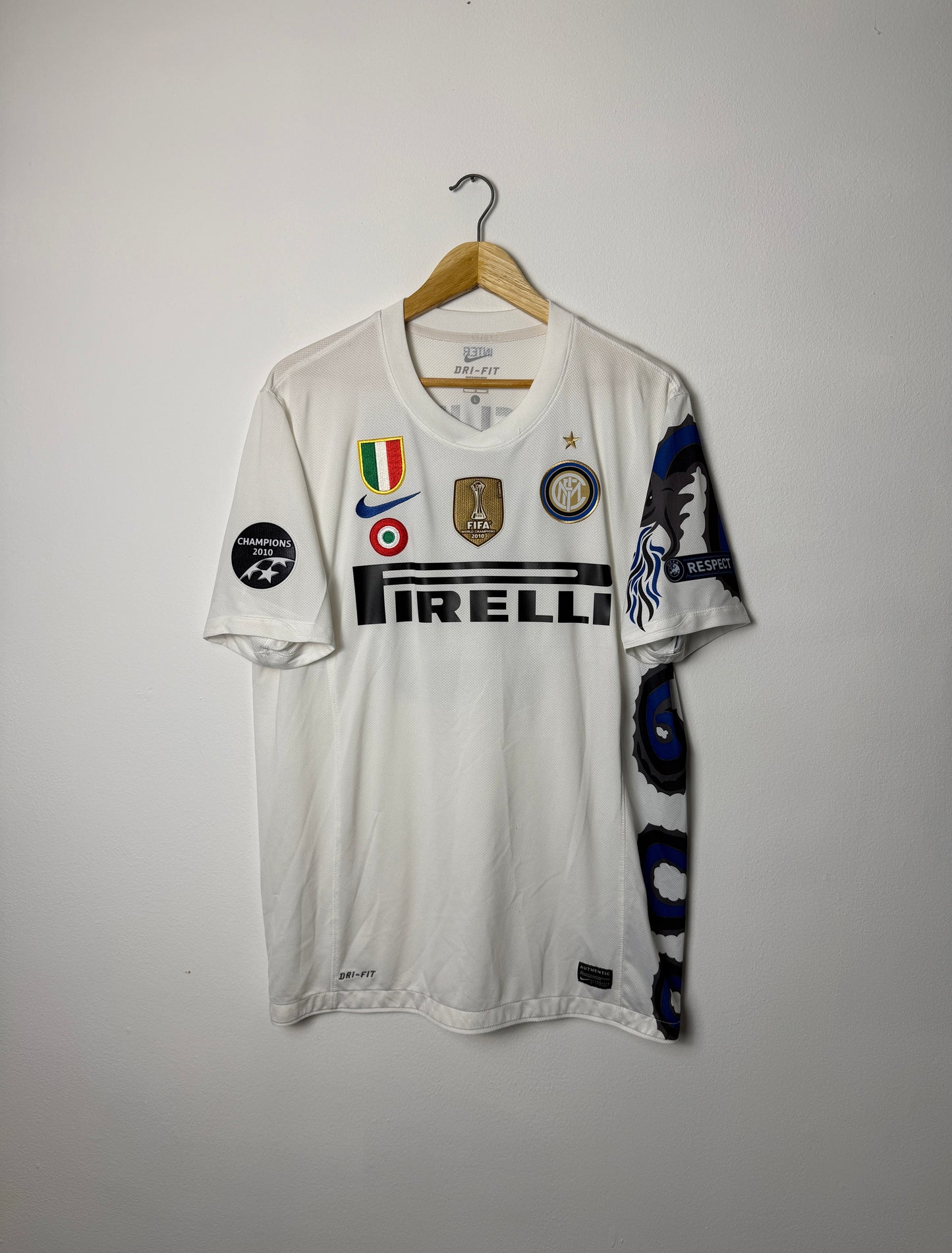 Wesley Sniejder Inter Milan 2010-11 away football shirt (L)