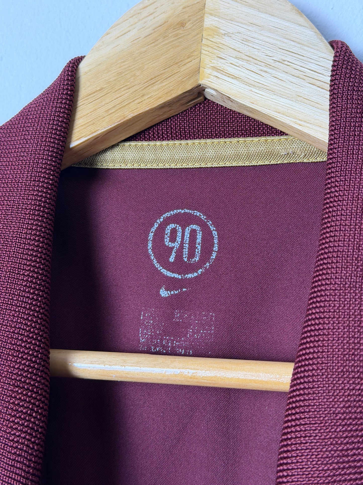 Thierry Henry Arsenal FC 2005-06 home football shirt (L)