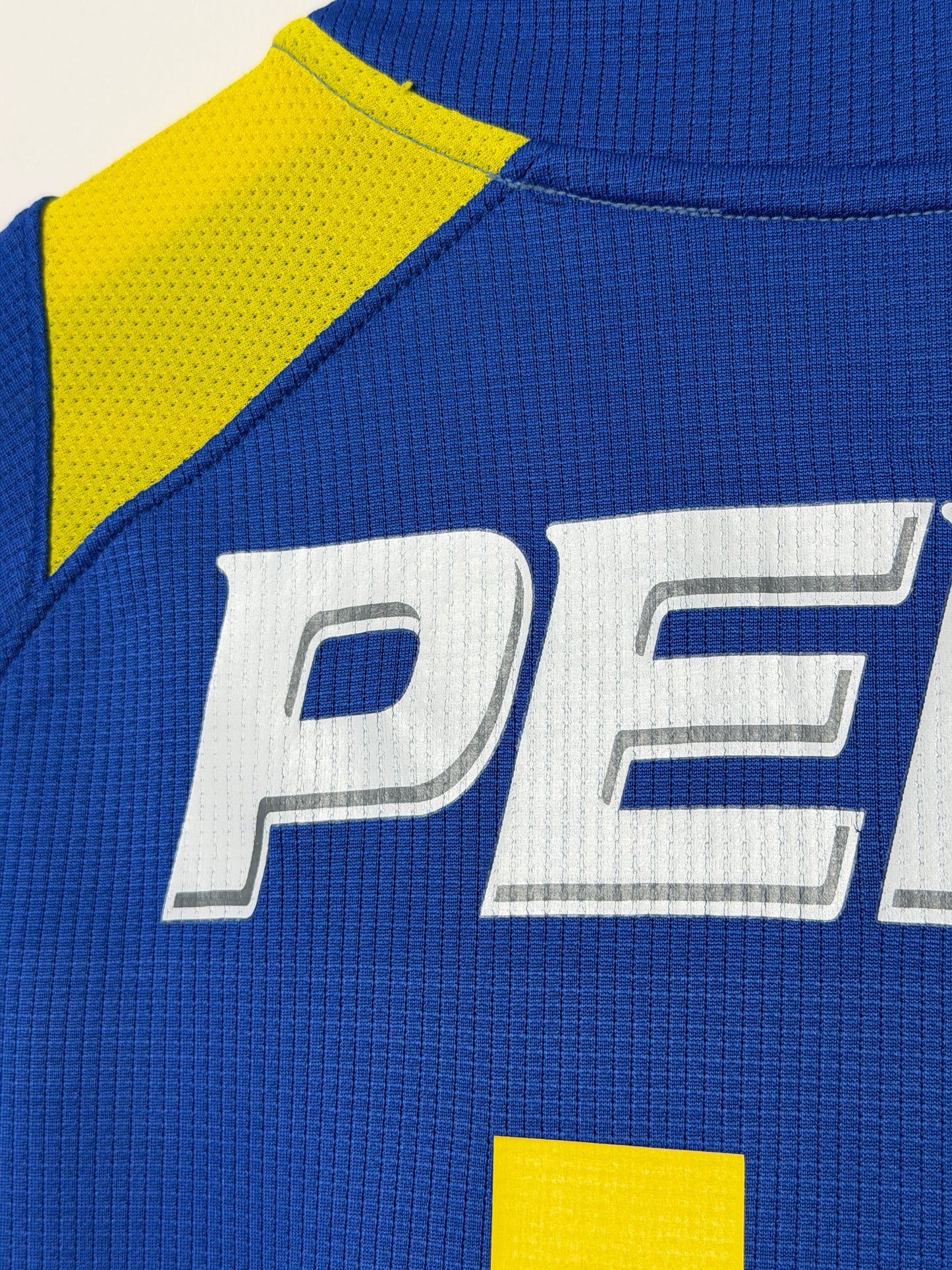 Carlos Tevez Boca Juniors 2004-05 home football shirt (L)