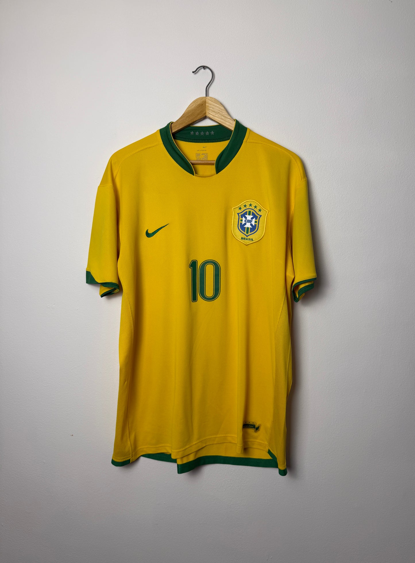 Ronaldinho Brazil 2006 World Cup home football shirt (XL)