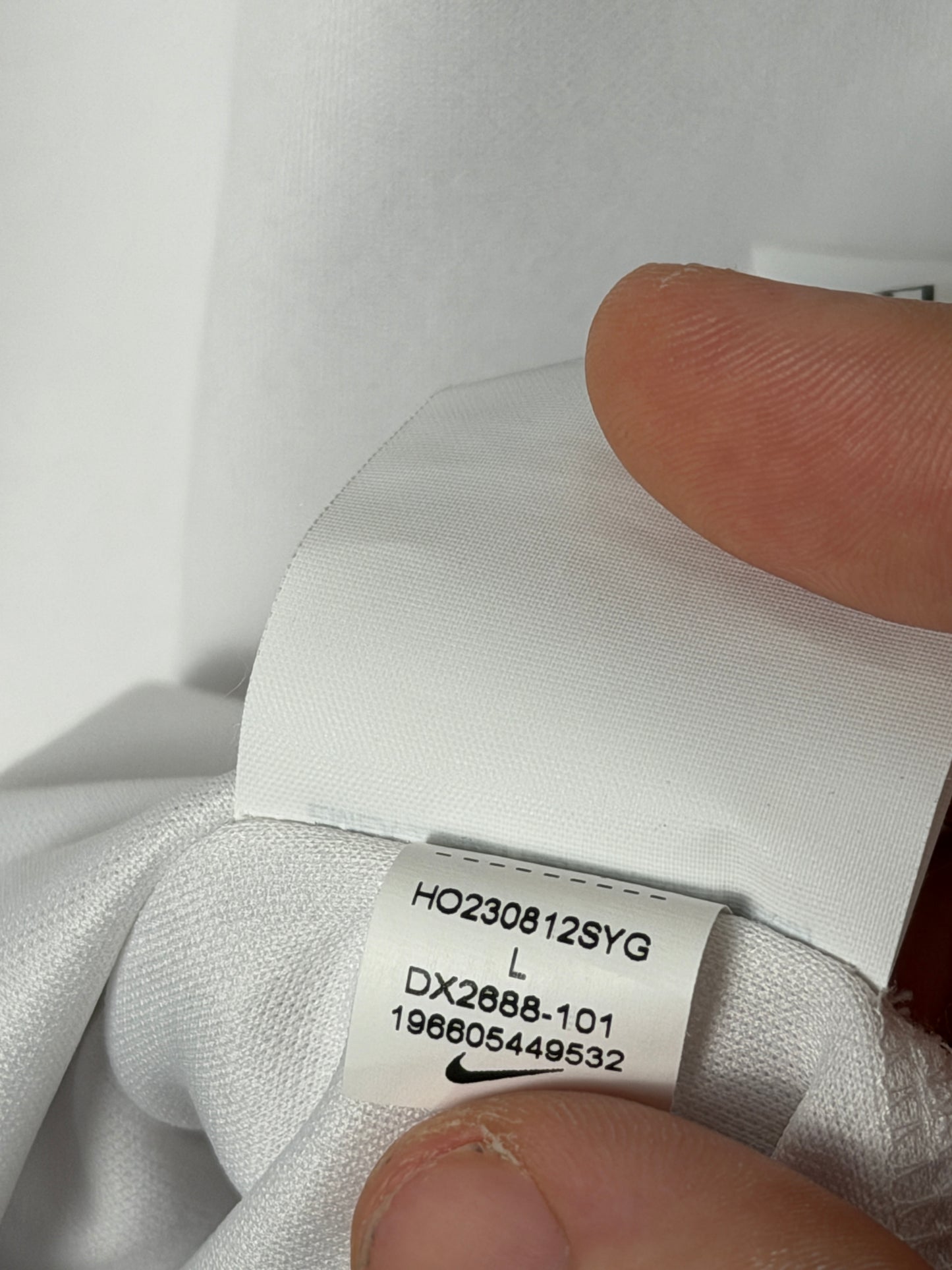 Lautaro Martinez Inter Milan 2023-24 away football shirt (L)