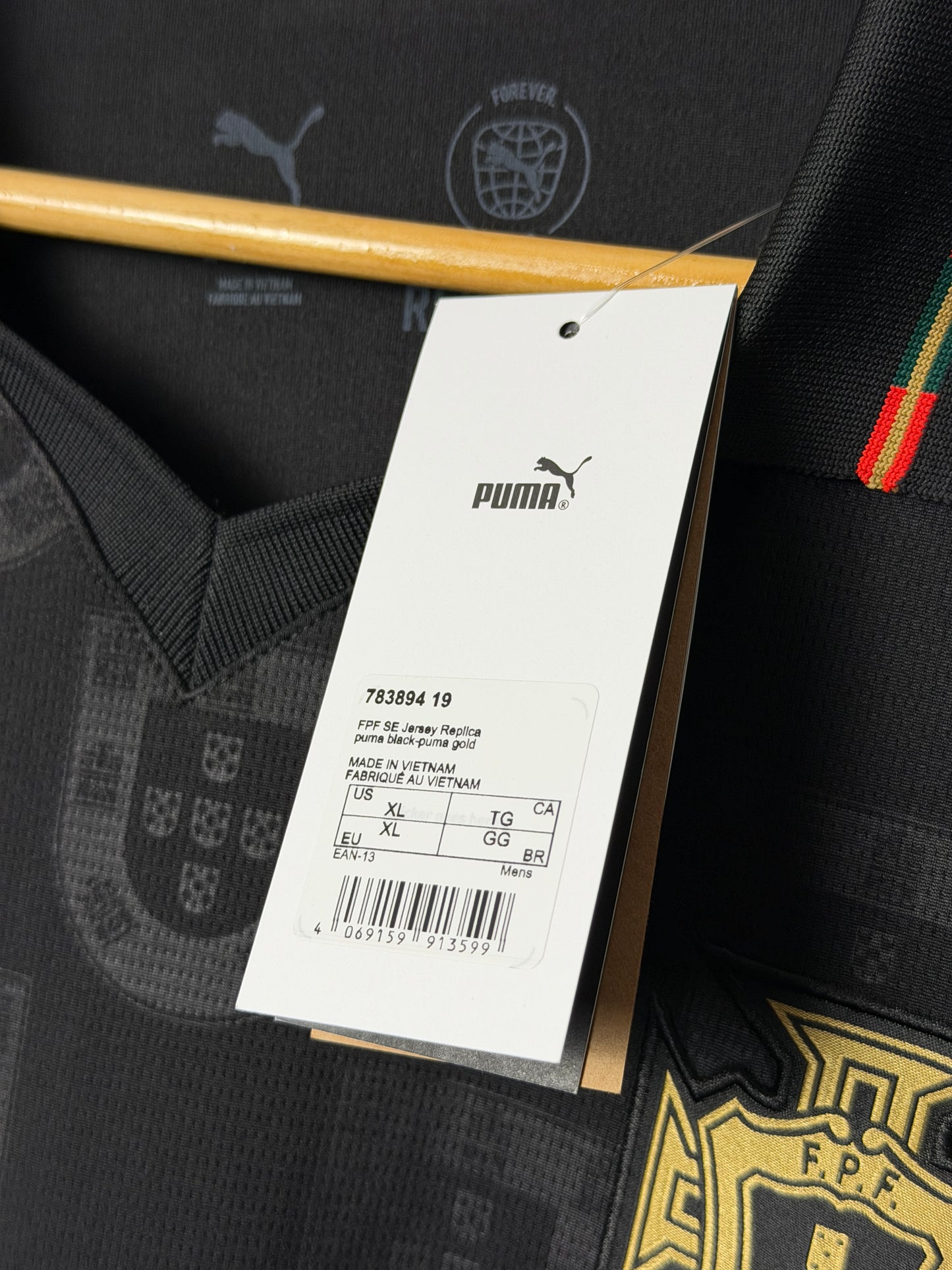 Portugal 2025 Special edition football shirt (XL)