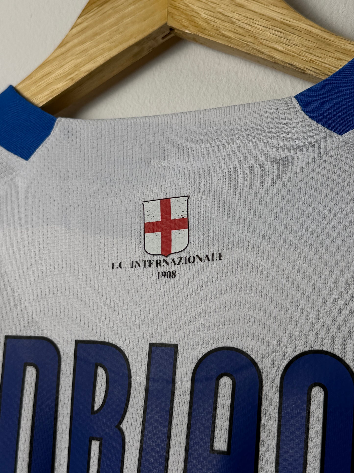 Adriano Inter Milan 2006-07 away football shirt (XL)