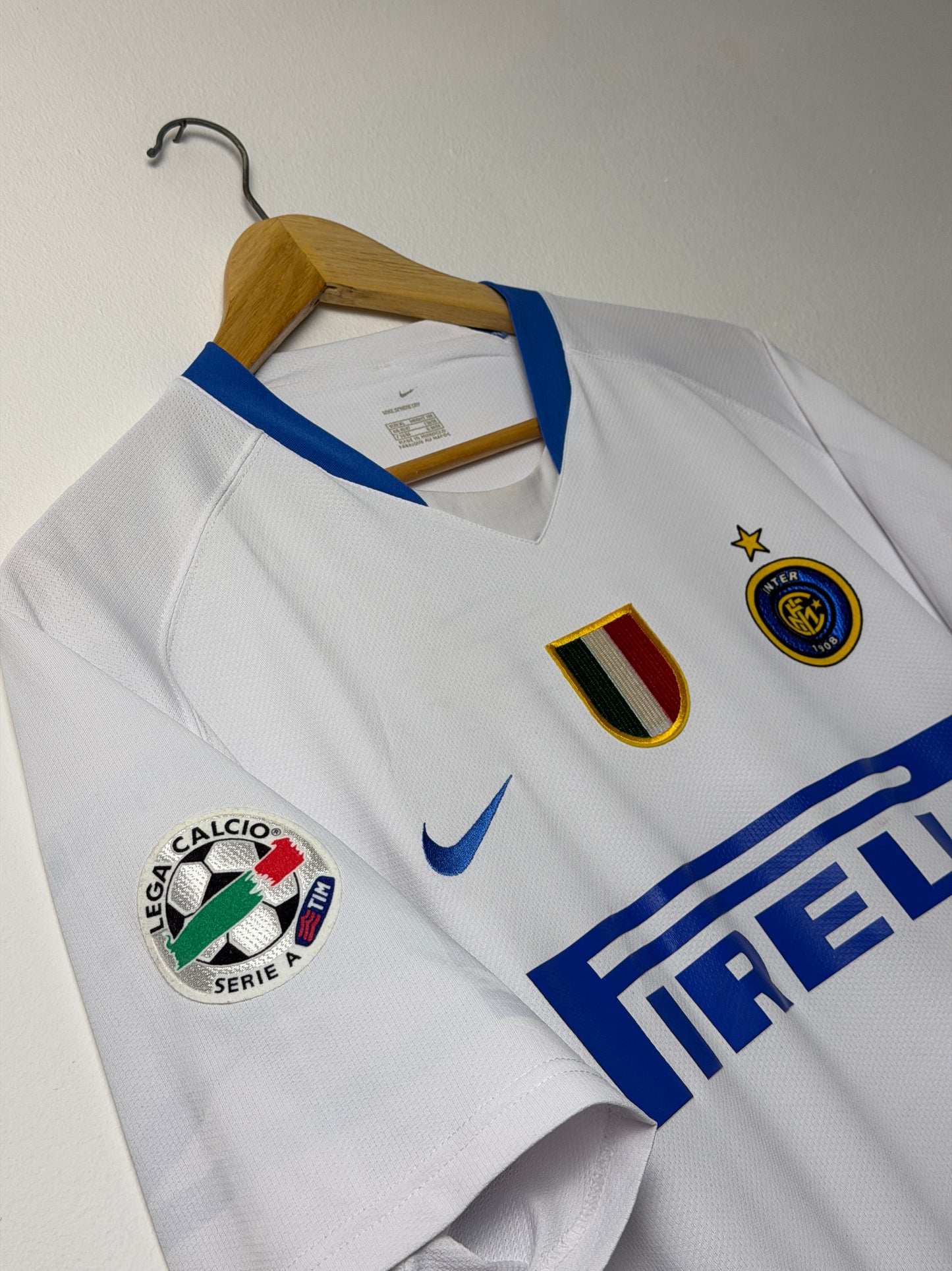 Adriano Inter Milan 2006-07 away football shirt (XL)