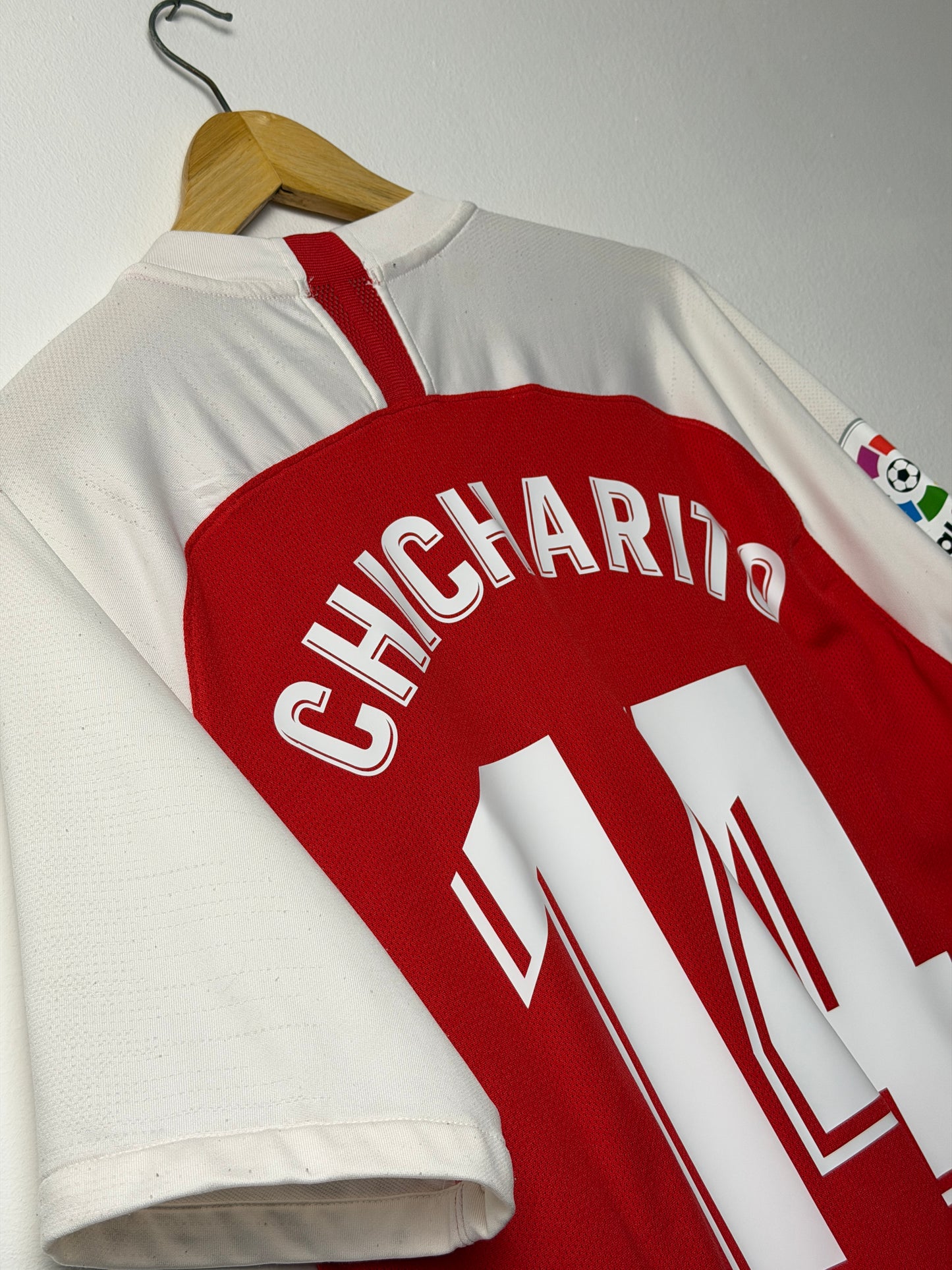 Chicharito Hernandez 2019-20 away football shirt (XL)