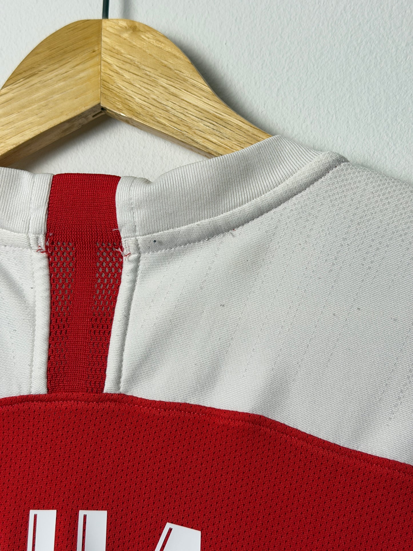 Chicharito Hernandez 2019-20 away football shirt (XL)