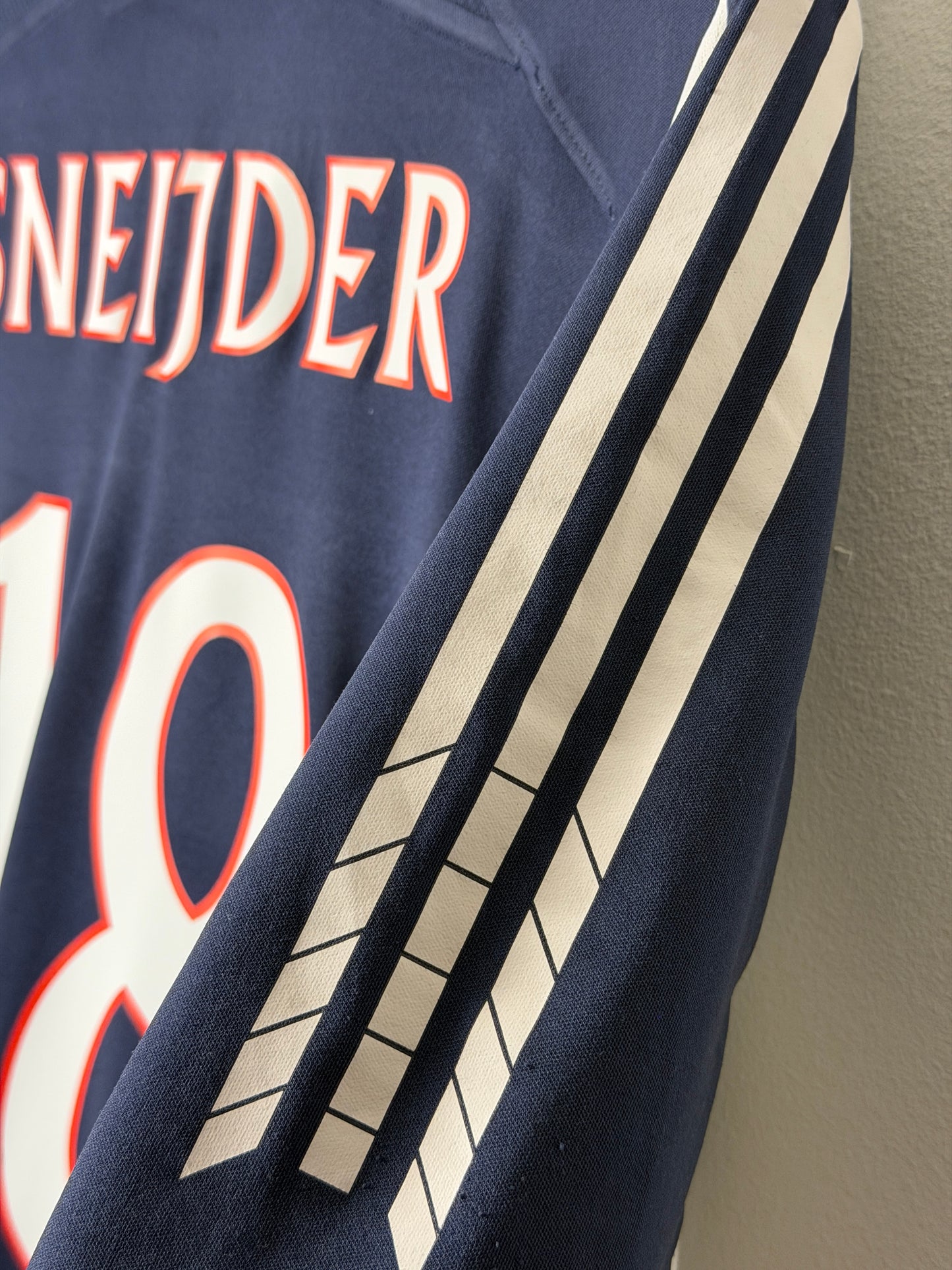 Wesley Sneijder AFC Ajax 2005-06 away football shirt (XL)