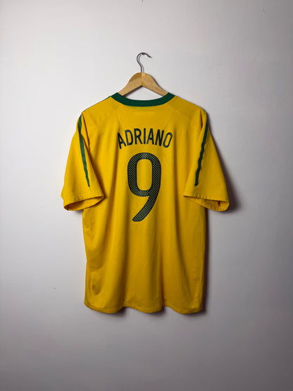 Adriano Brazil 2010 World Cup home football shirt (XL)