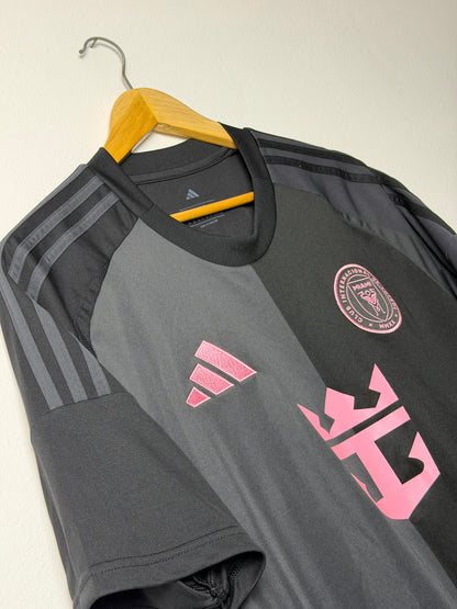 Lionel Messi Inter Miami 2025 away football shirt (XL)