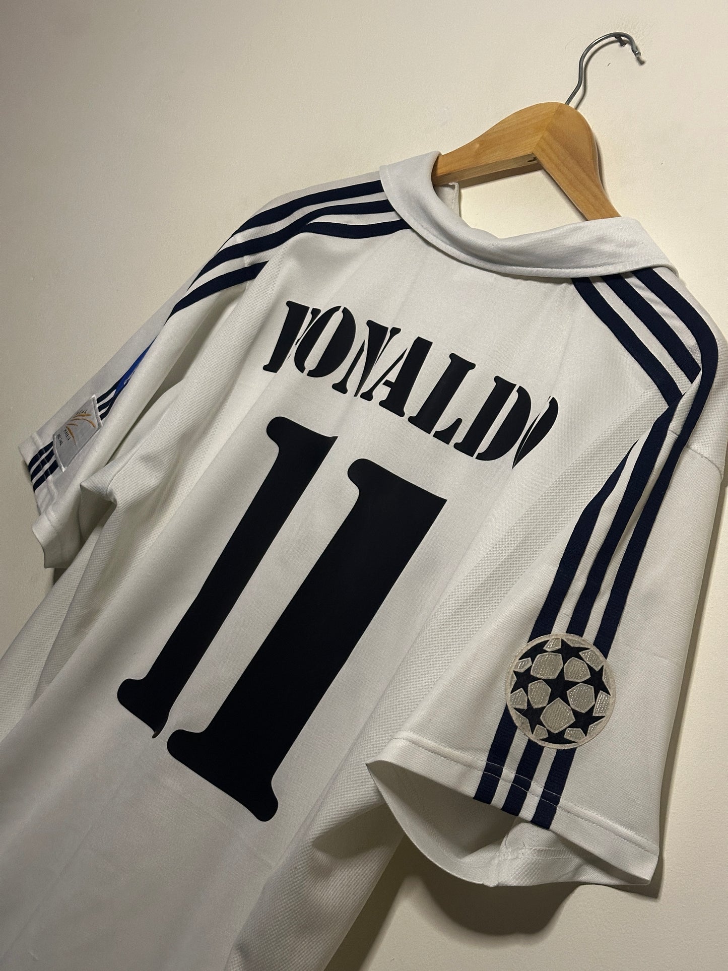 Ronaldo Nazario Real Madrid CF 2002-03 home football shirt (L)