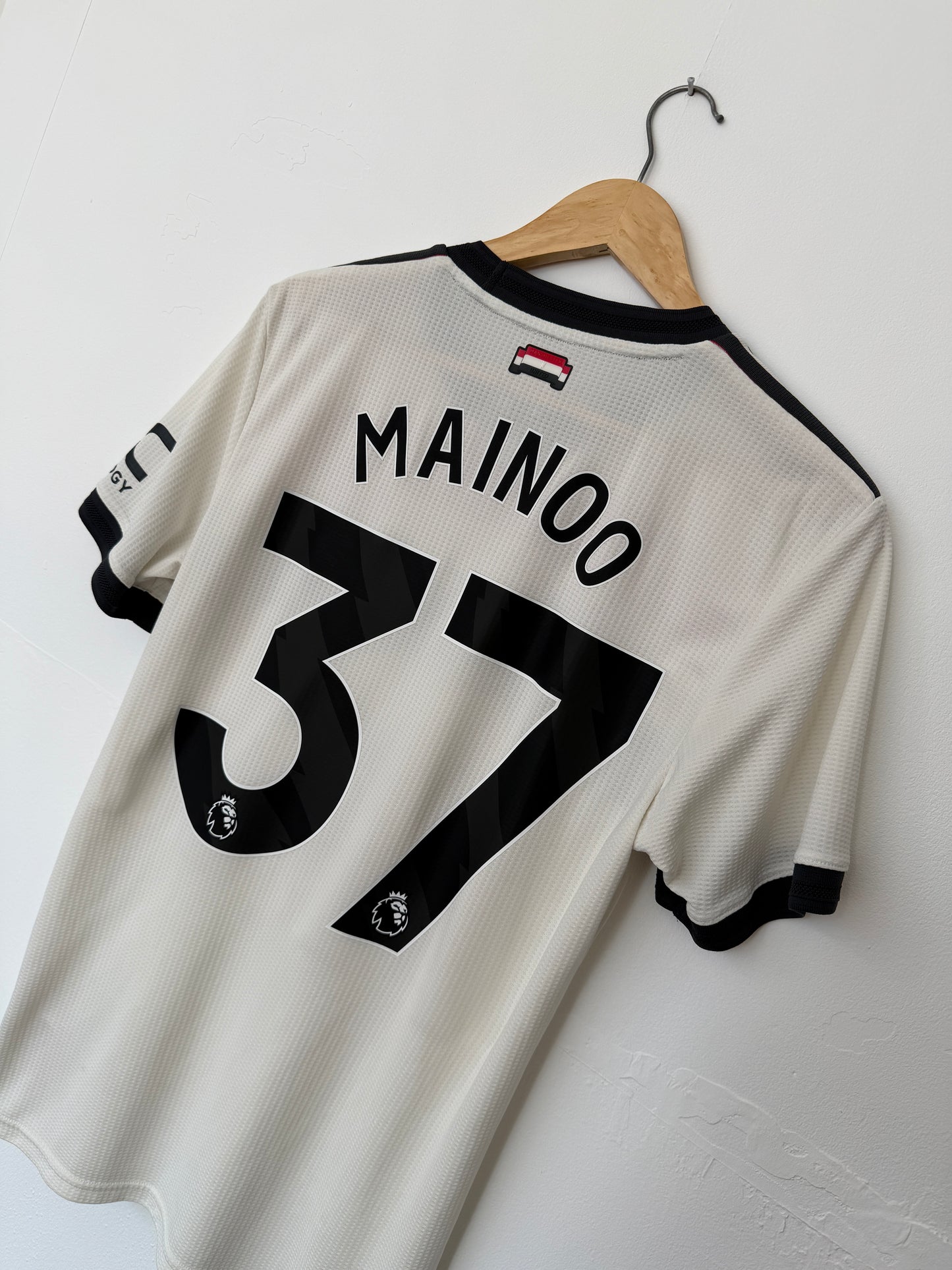 Kobbie Mainoo Manchester United 2024-25 third football shirt (M)