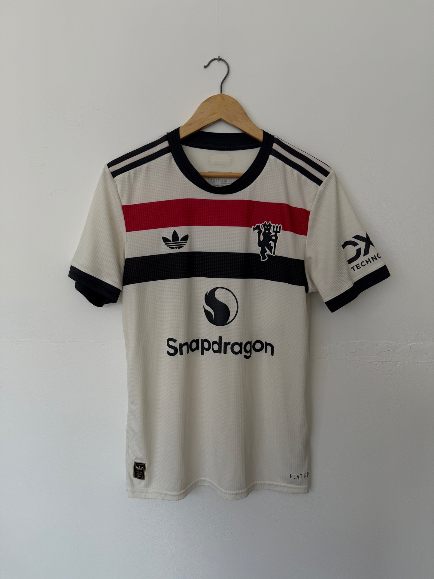 Kobbie Mainoo Manchester United 2024-25 third football shirt (M)
