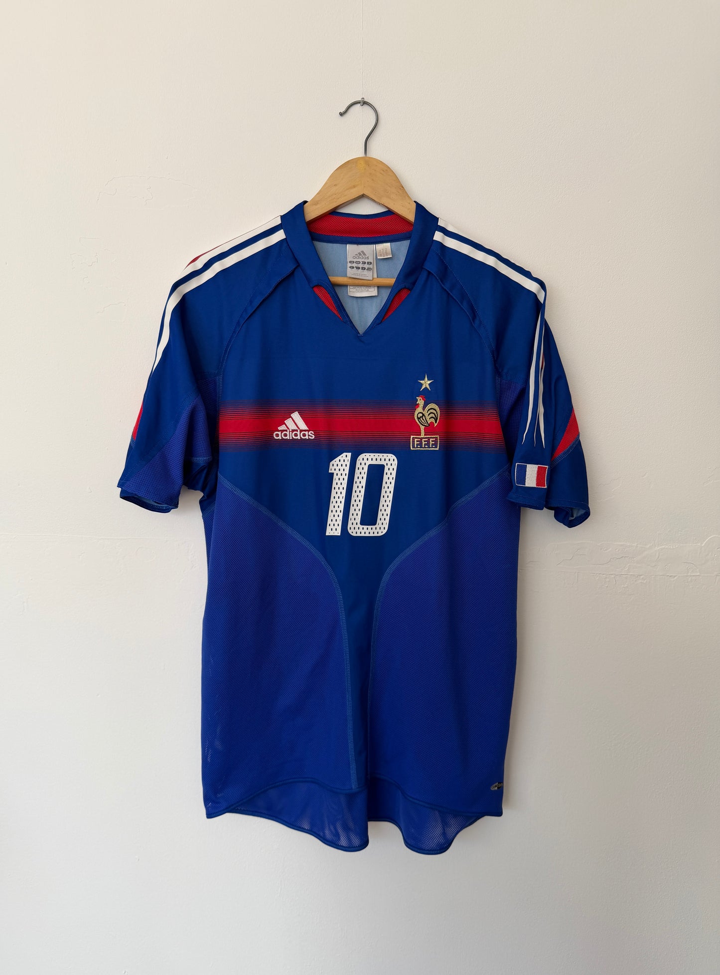Zinedine Zidane France 2004 home football shirt (M)