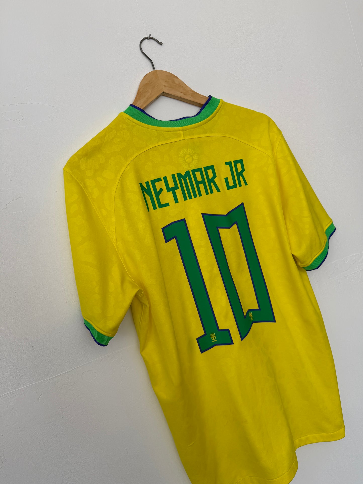 Neymar JR Brazil 2022 home football shirt (M)